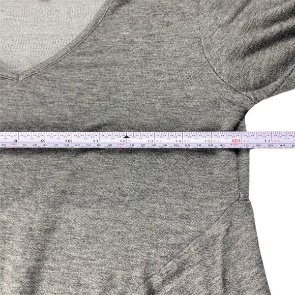 BOBEAU TOP GRAY LONG SLEEVELES NECK  -V - Picture 8 of 8